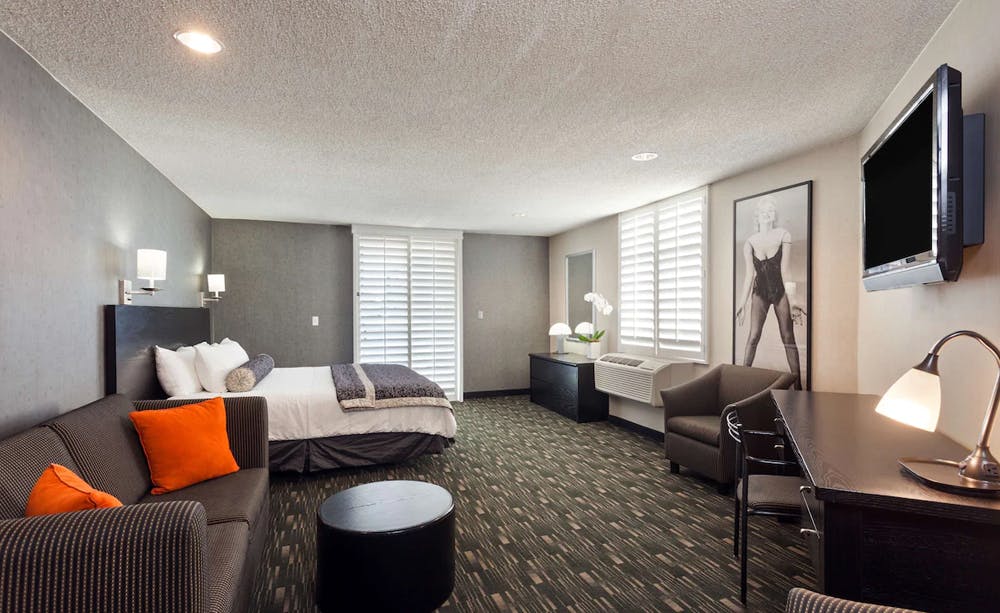 Ramada Plaza West Hollywood Hotel and Suites