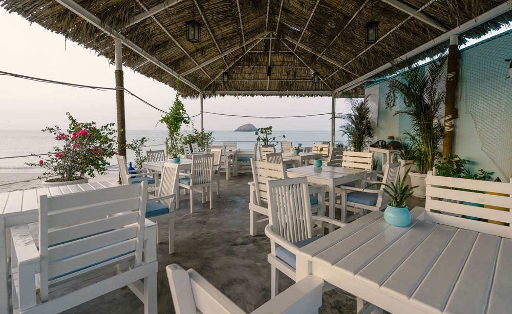 Royal Beach Hotel & Resort