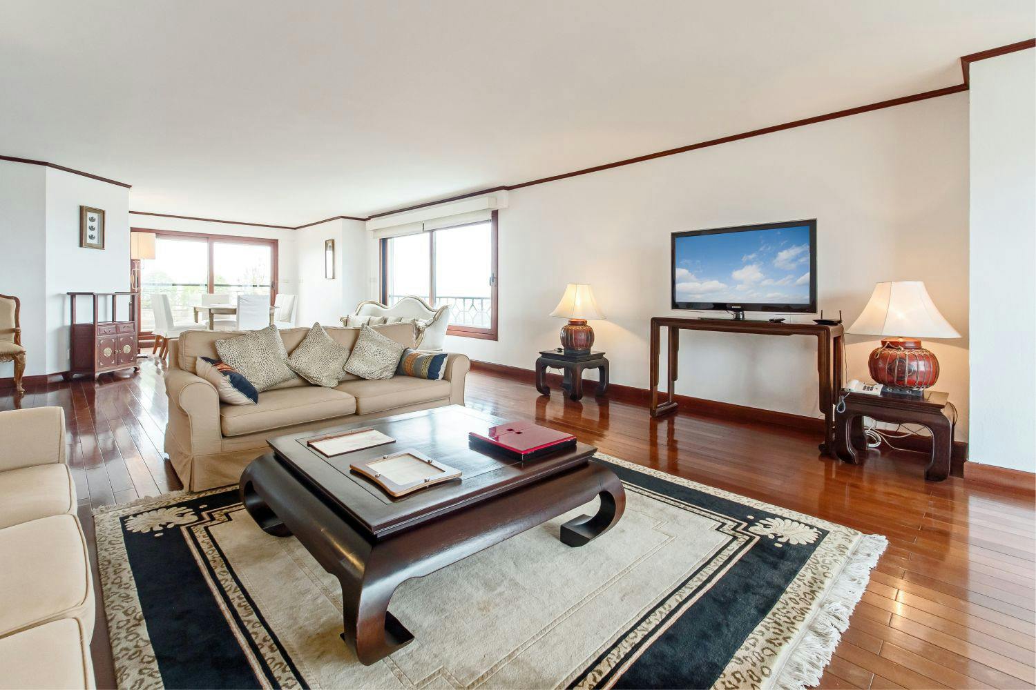 Saigon Domaine Luxury Residences