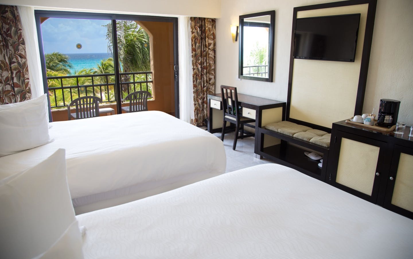 Sandos Playacar Beach Resort