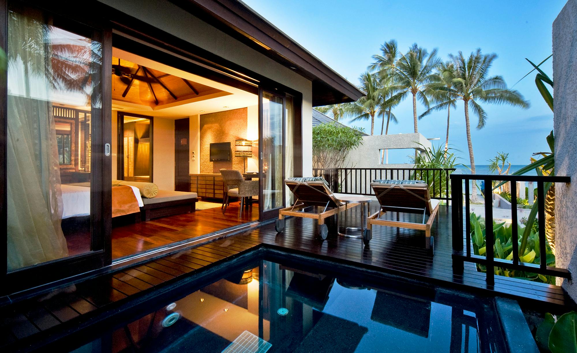 Sareeraya Villas & Suites