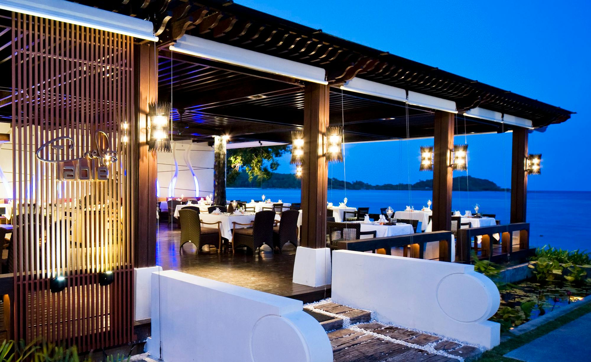 Sareeraya Villas & Suites