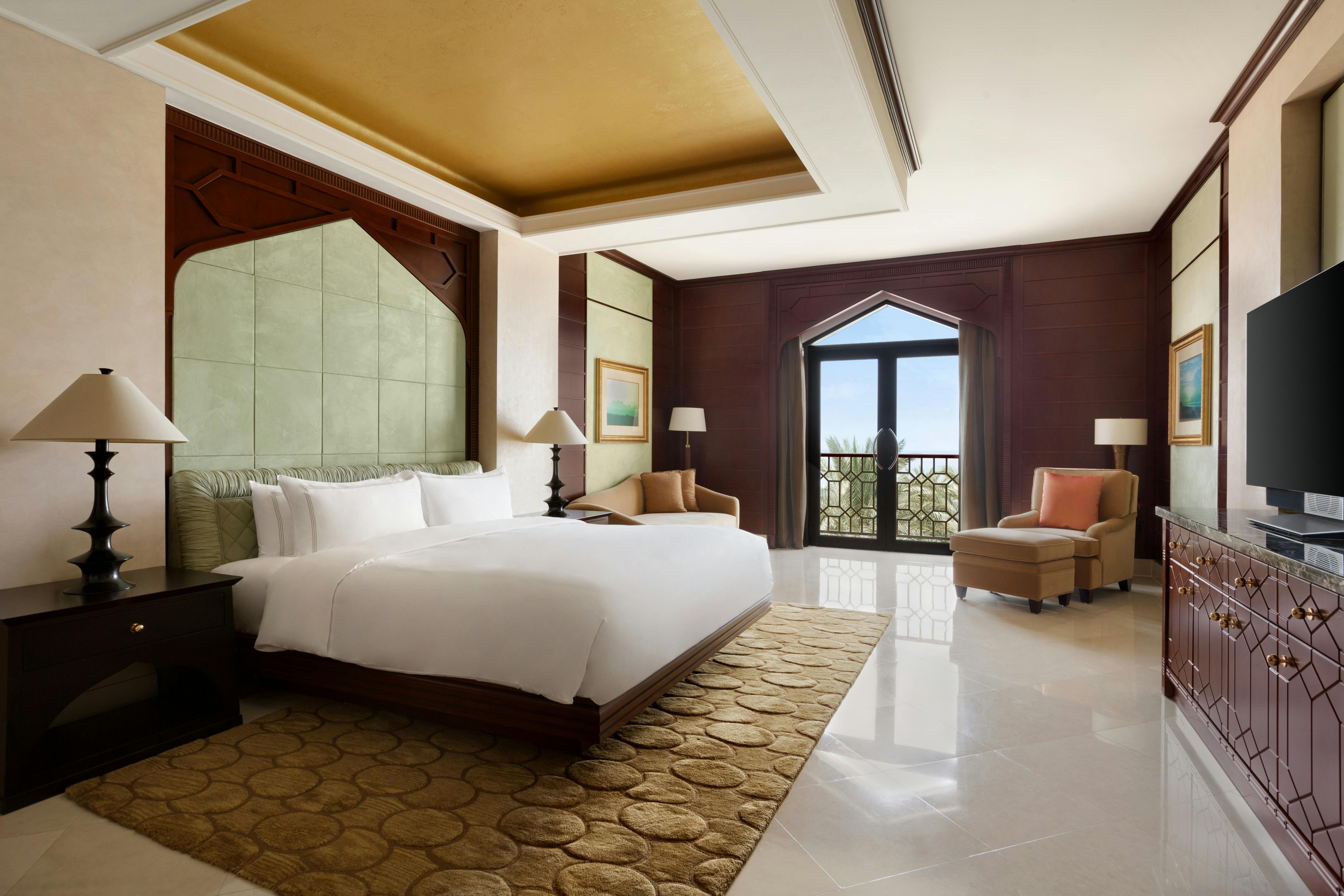 Shangri-La Al Husn Resort & Spa