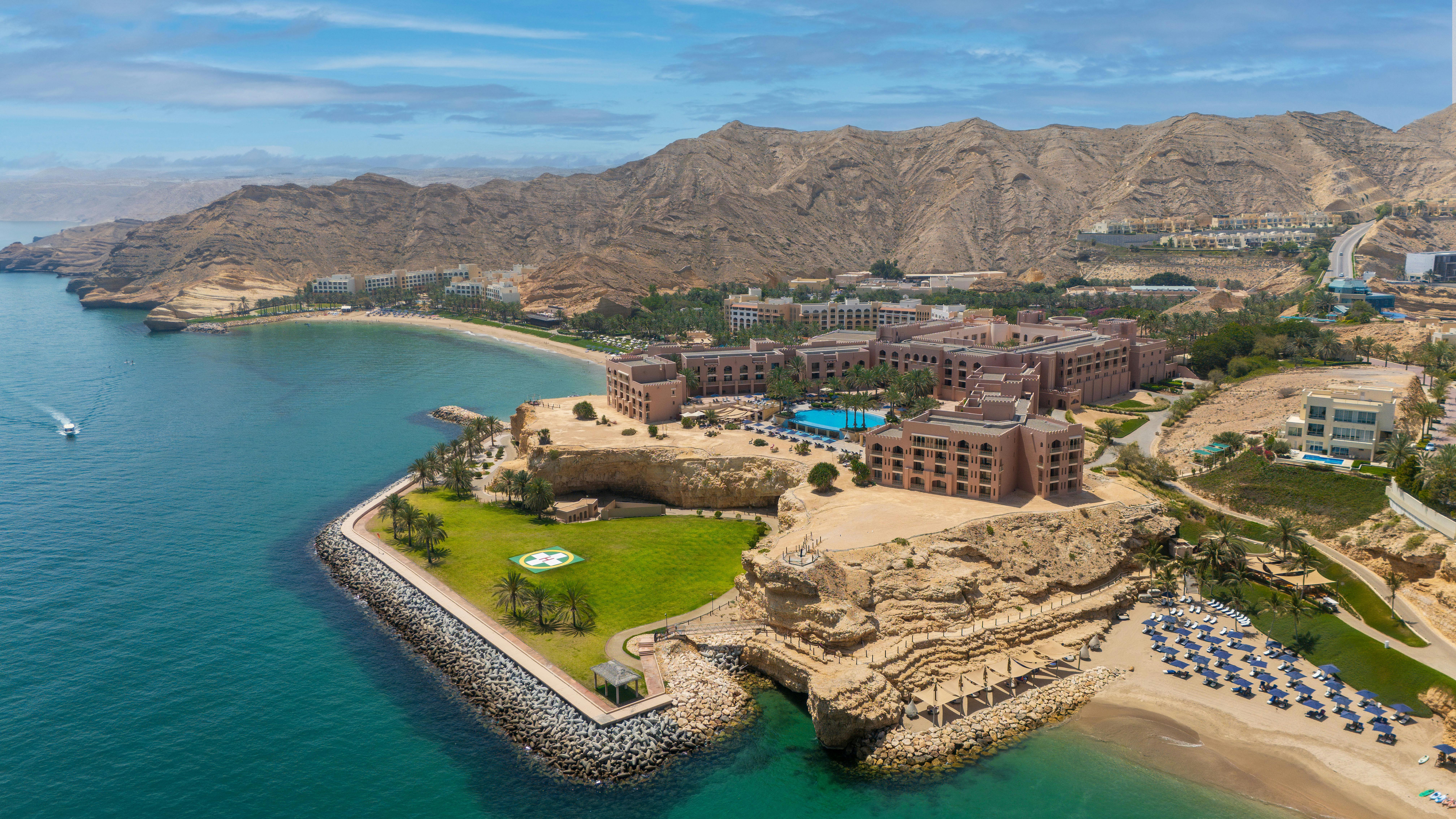 Shangri-La Al Husn Resort & Spa