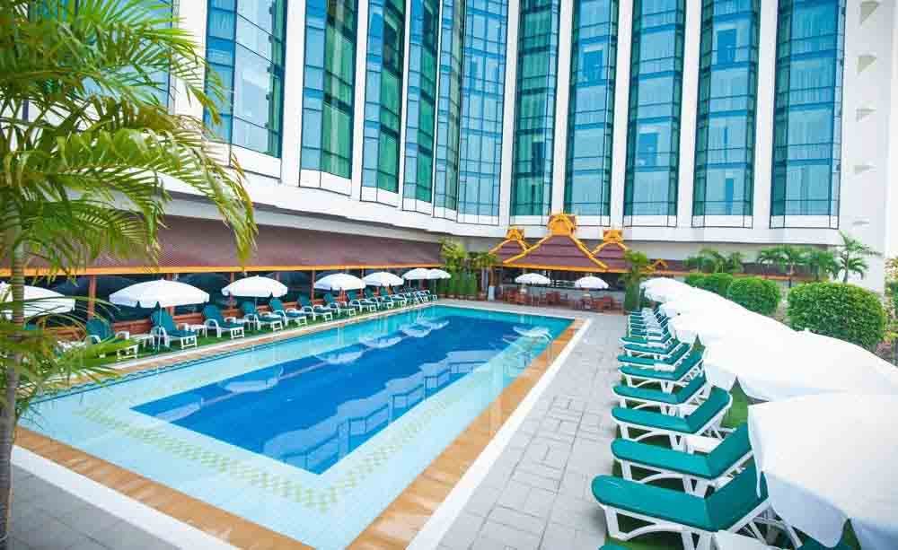 the-empress-chiang-mai-hotel-01