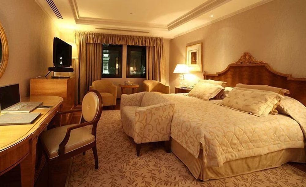 the-oberoi-hotel-al-madinah-saudi-arabia-04