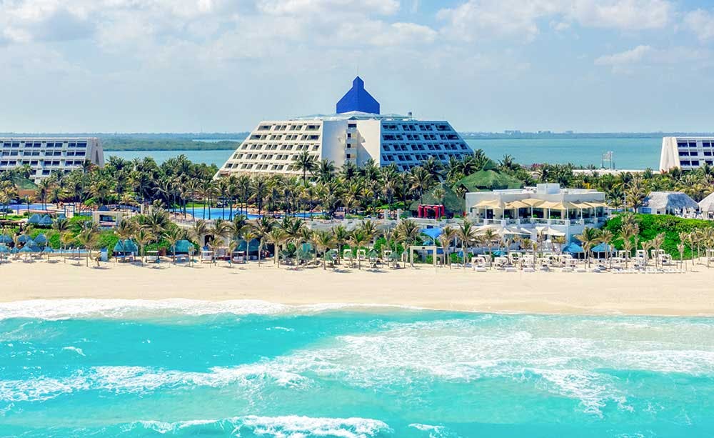 the-pyramid-grand-oasis-cancun-01