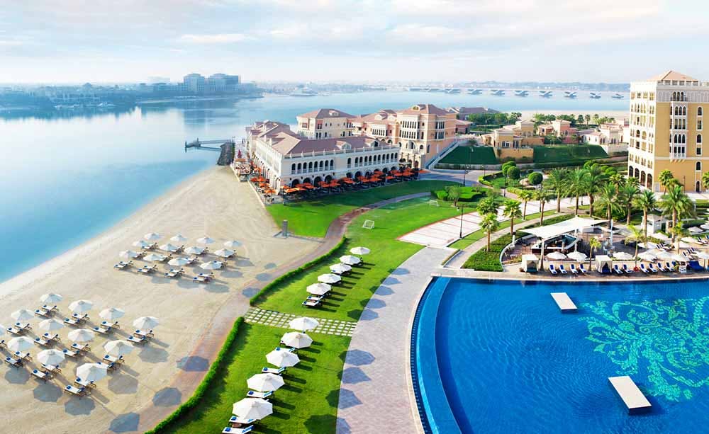 The Ritz-Carlton Abu Dhabi, Grand Canal