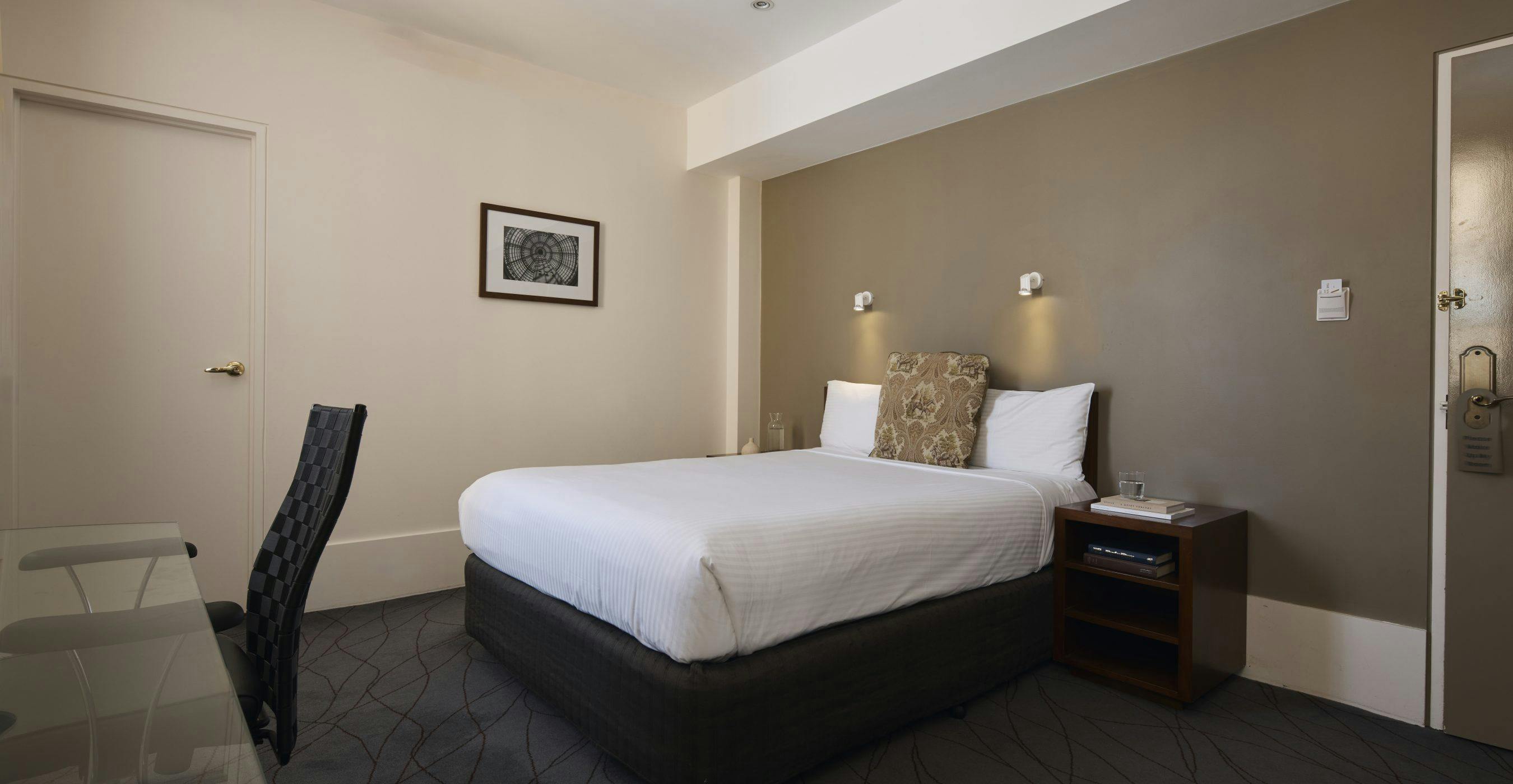 The Victoria Hotel Melbourne