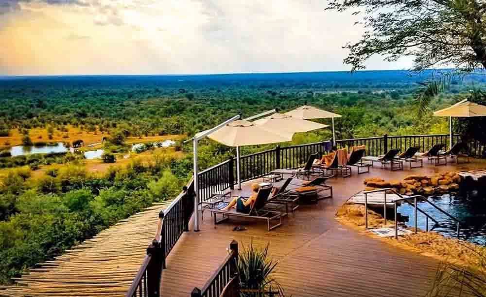 Victoria Falls Safari Club