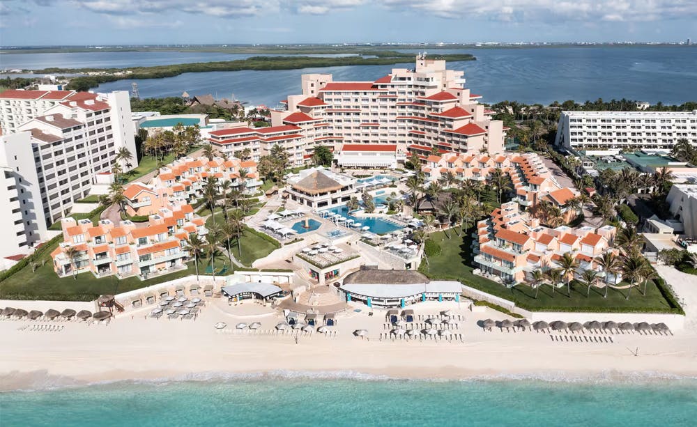 Wyndham Grand Cancun All Inclusive Resort & Villas