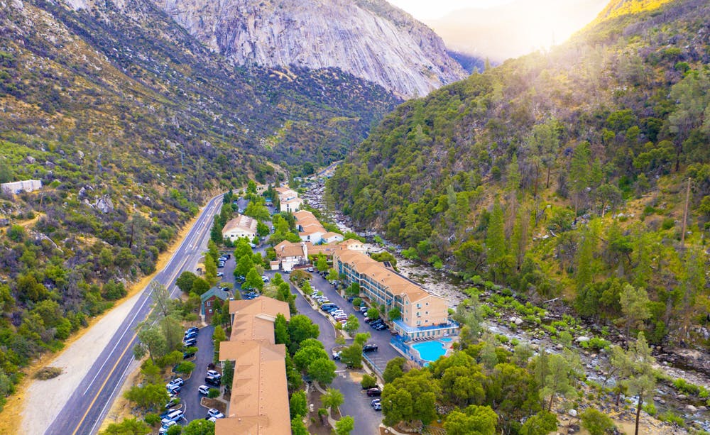 Yosemite View Lodge